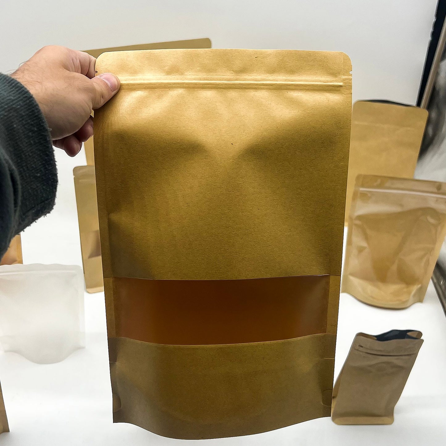 10 db Kraft ablakos tasak – 20 × 30 cm