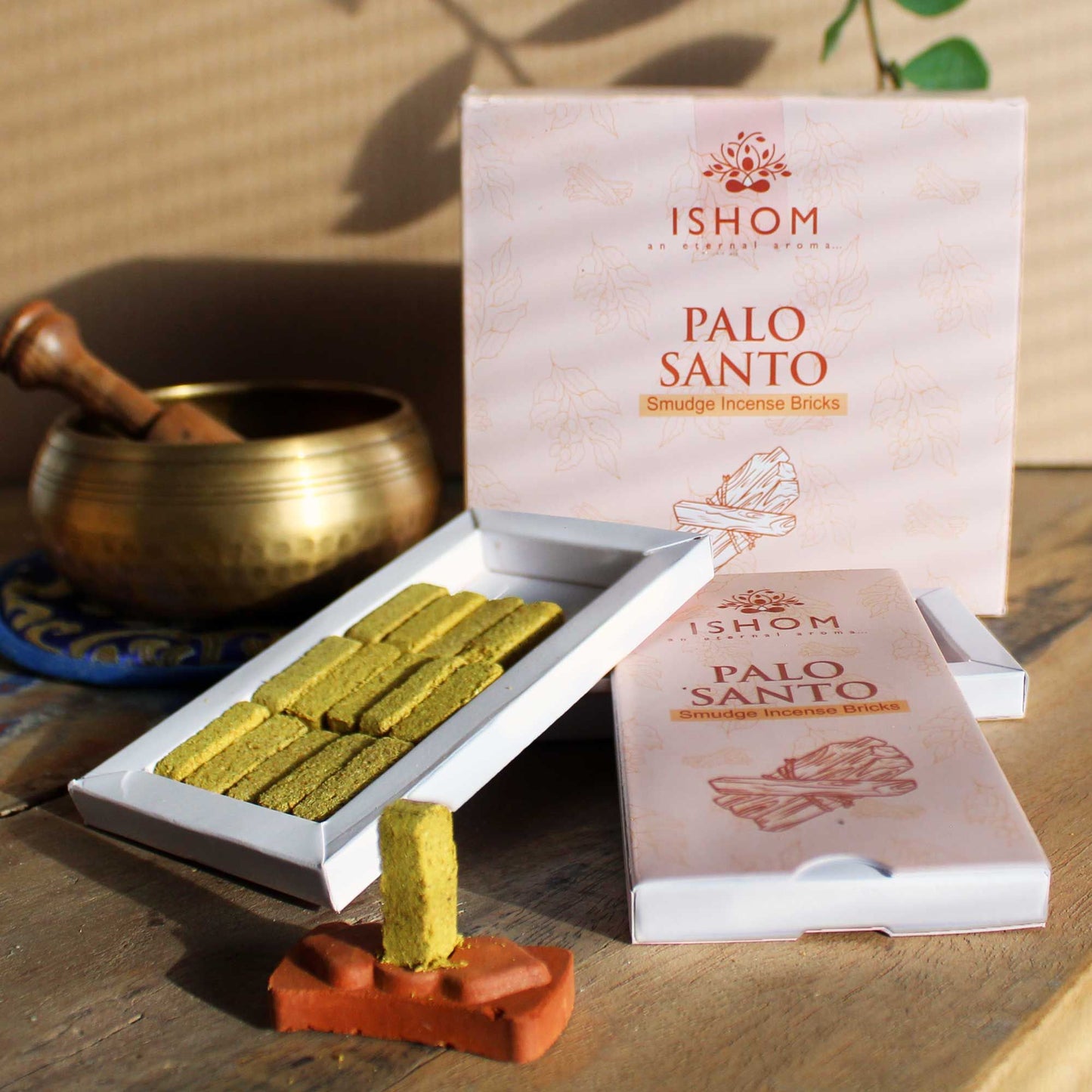 Ishom natúr füstölőbrikettek alátéttel – Palo Santo (15 db)
