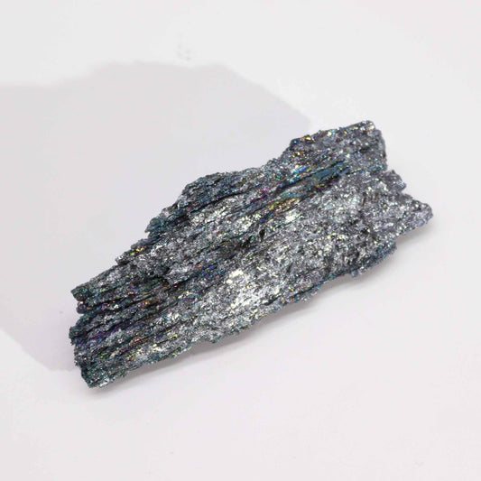 Módosított titánium – hét színű csakrakő (kb. 40–80 g, 7–10 cm)