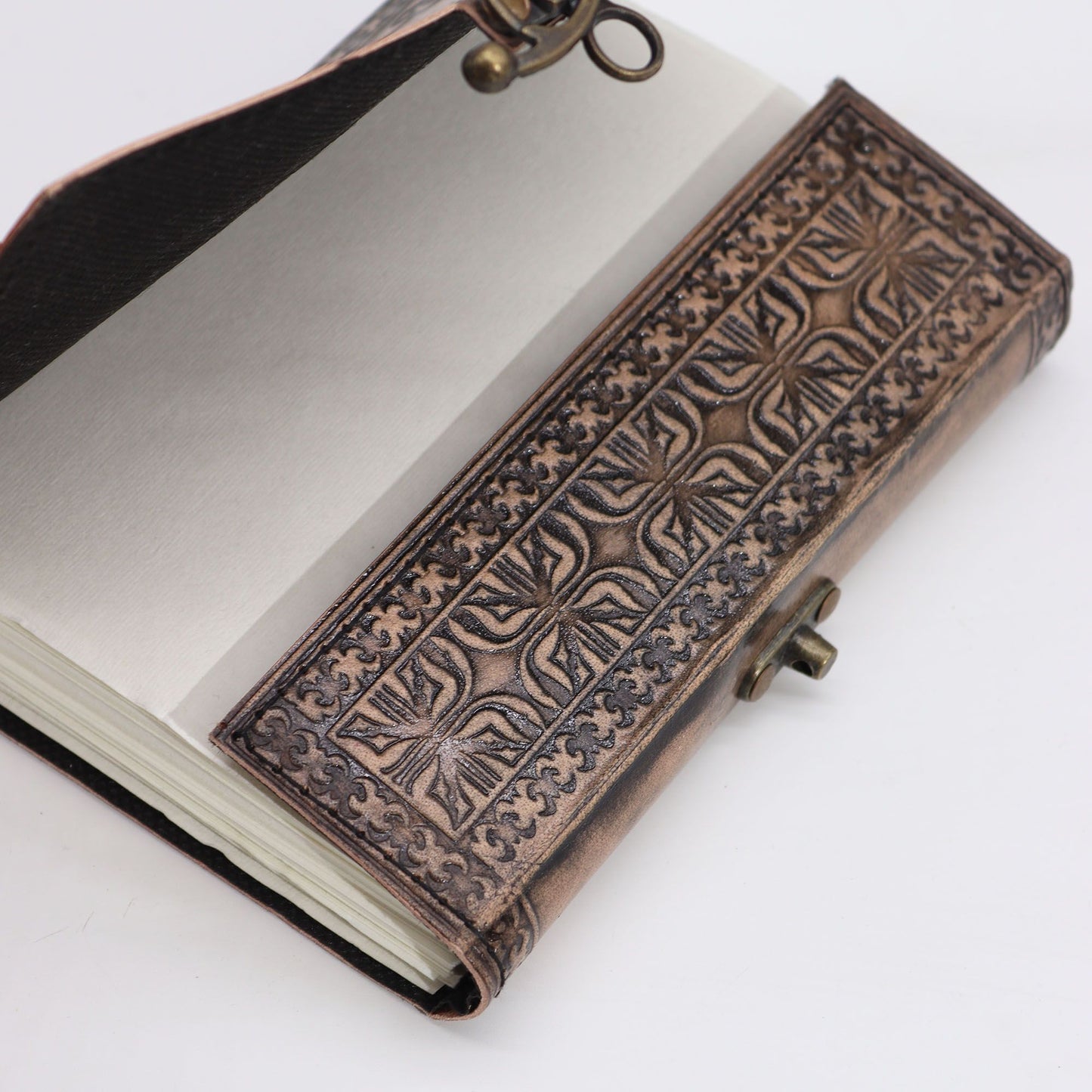 Lótusz mandala – Ezoterikus notesz – Antik szürke – 200 oldal – Varrott él – 17,5 × 12,5 × 3 cm