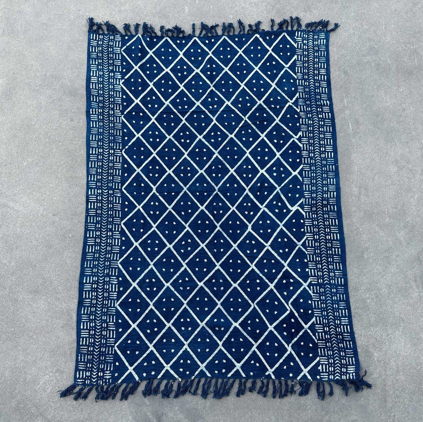 Kézzel készített indigókék takaró – 170 × 120 cm – Midnight Heerak