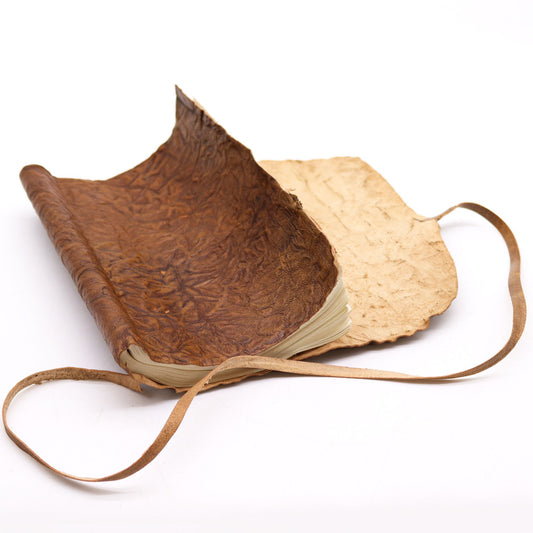 Tekercselt Bőr Utazónapló – 96 oldal – Natúr 21 × 15 cm
