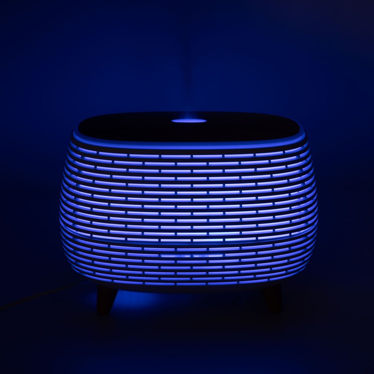 Futurisztikus bordázott aroma diffúzor színváltós fénnyel