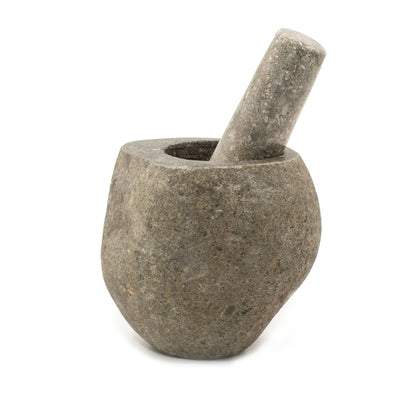 Természetes folyókő mozsár mozsártörővel – közepes (kb. 12 × 8 cm)