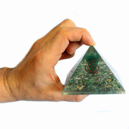 Nagy orgonit piramis 70 mm – Angyal