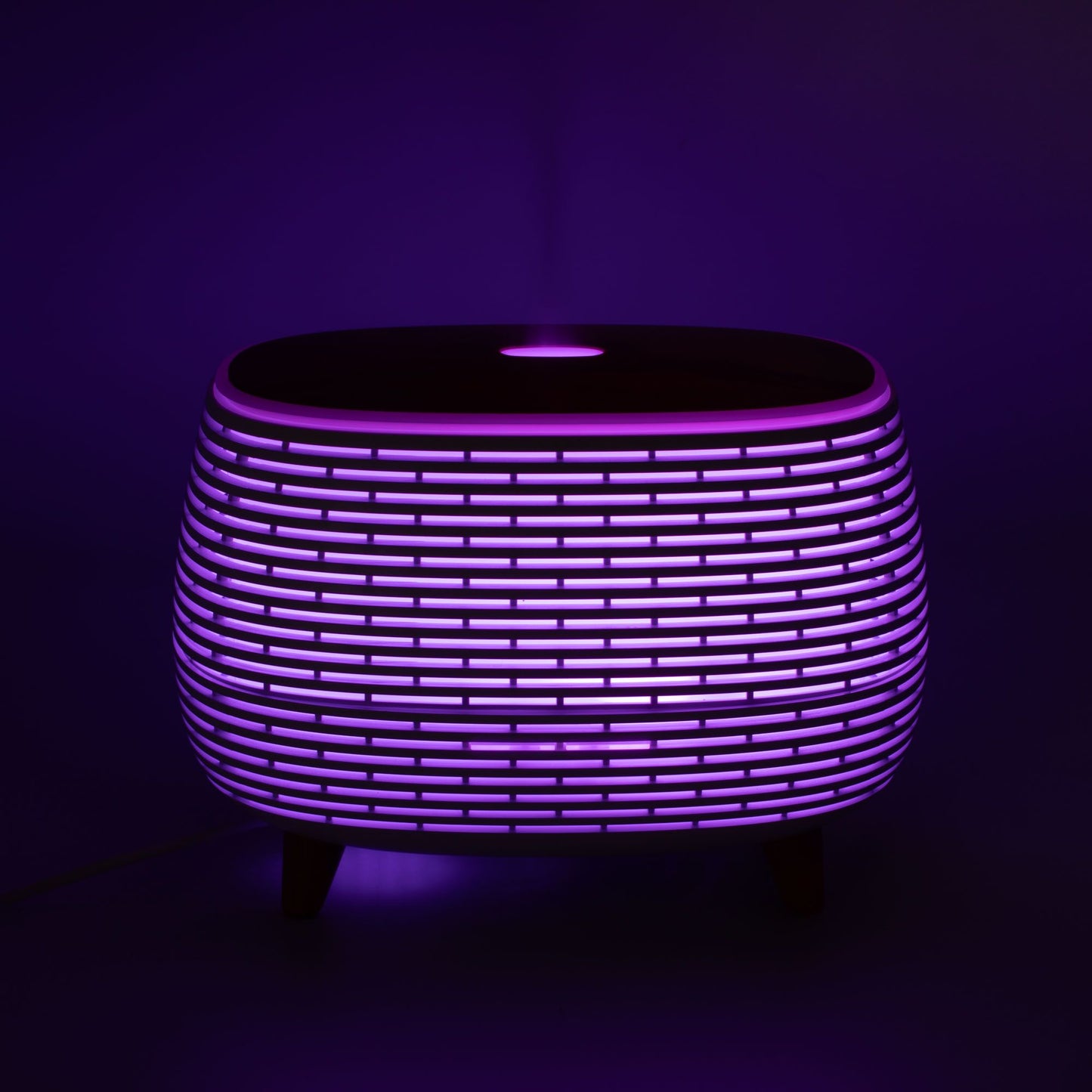 Futurisztikus bordázott aroma diffúzor színváltós fénnyel