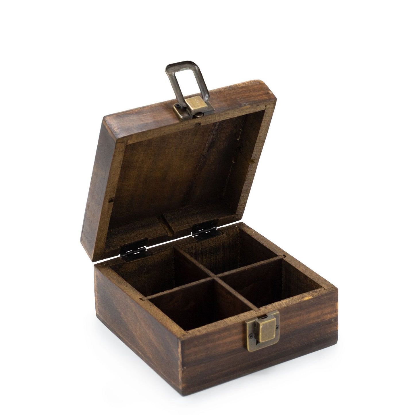 Mangófa faragott teadoboz (4 rekeszes) – 15 × 15 × 8 cm