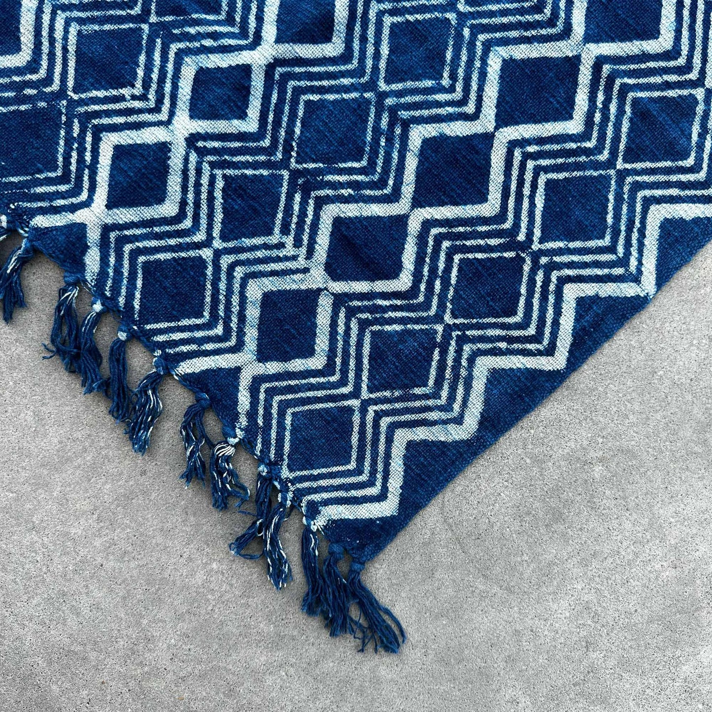 Kézzel készített indigó futó – 170 × 60 cm – Heerak minta