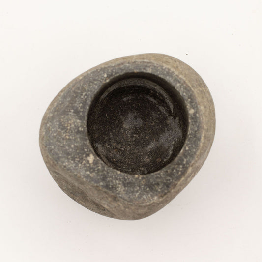 Természetes folyókő mozsár mozsártörővel – közepes (kb. 12 × 8 cm)