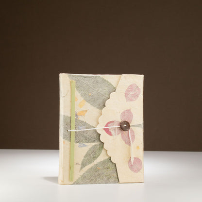 Lokta Bougainvillea jegyzetfüzet, nagy (15 × 12 cm) – 45 lapos