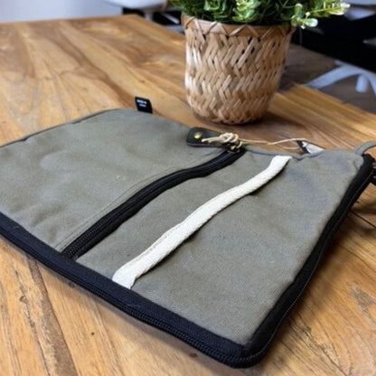 Vászon nagyméretű laptop tok – Olíva – 30 × 40 cm