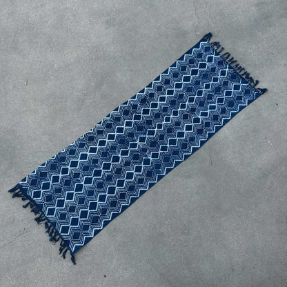 Kézzel készített indigó futó – 170 × 60 cm – Heerak minta