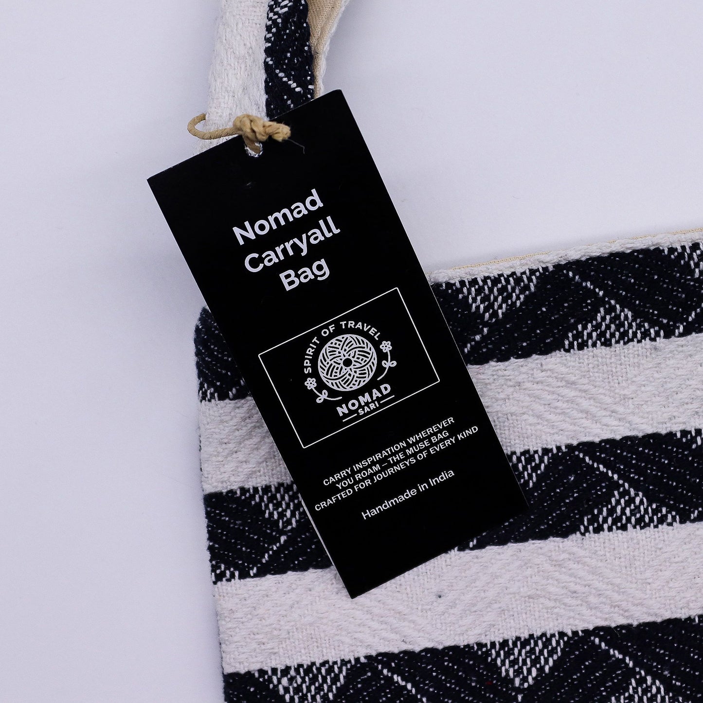 Nagy jacquard válltáska – Atlas Nomad