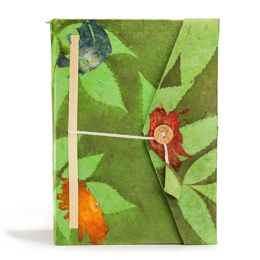 Lokta Merész Virágos Jegyzetfüzet – Nagy (21 × 15 cm) – 45 Lap – Könyvjelzővel – Mohazöld