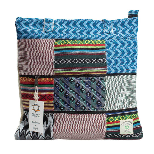 Patchwork Kathmandu válltáska – Dhaka Design (37 × 38 cm)