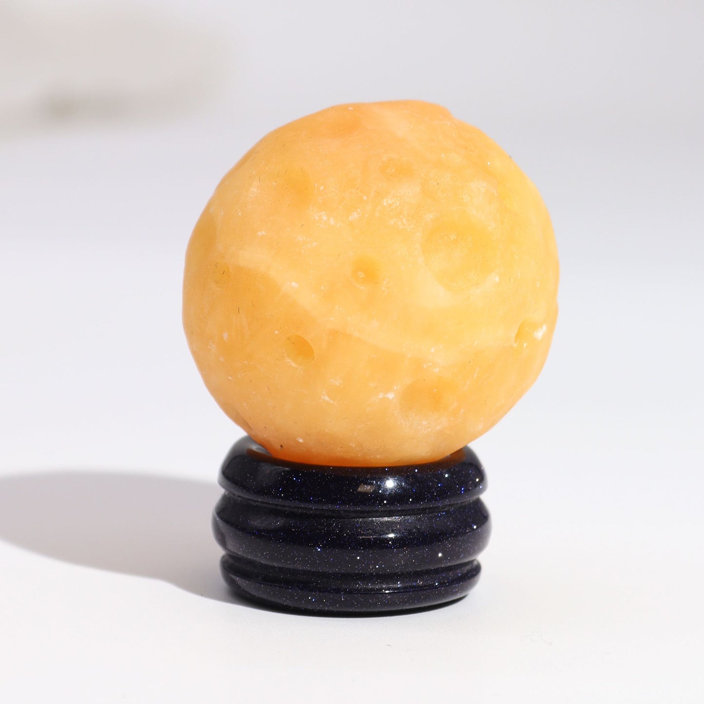 Sárga jáde bolygó Sola Goldstone állványon – 40 mm (30 × 15 mm állvány)