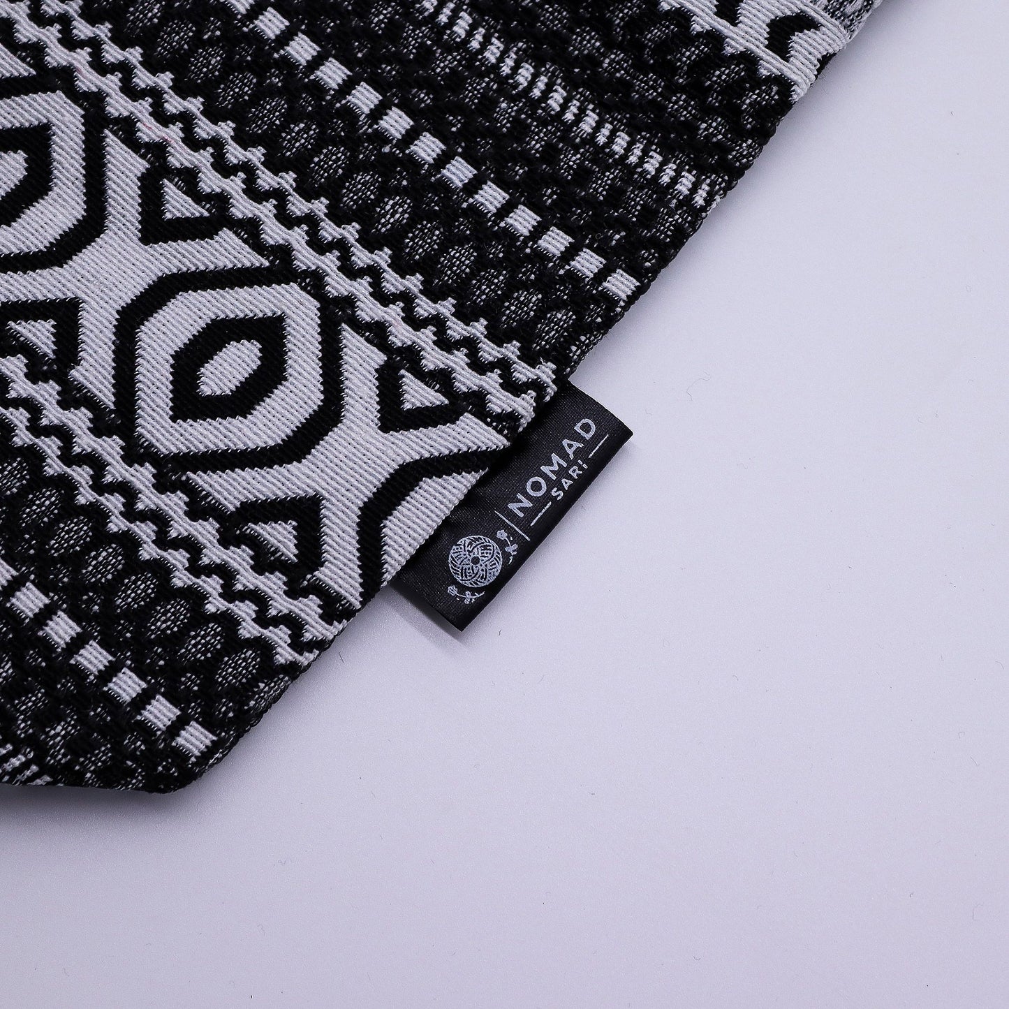 Nagy jacquard válltáska – Urban Caravan
