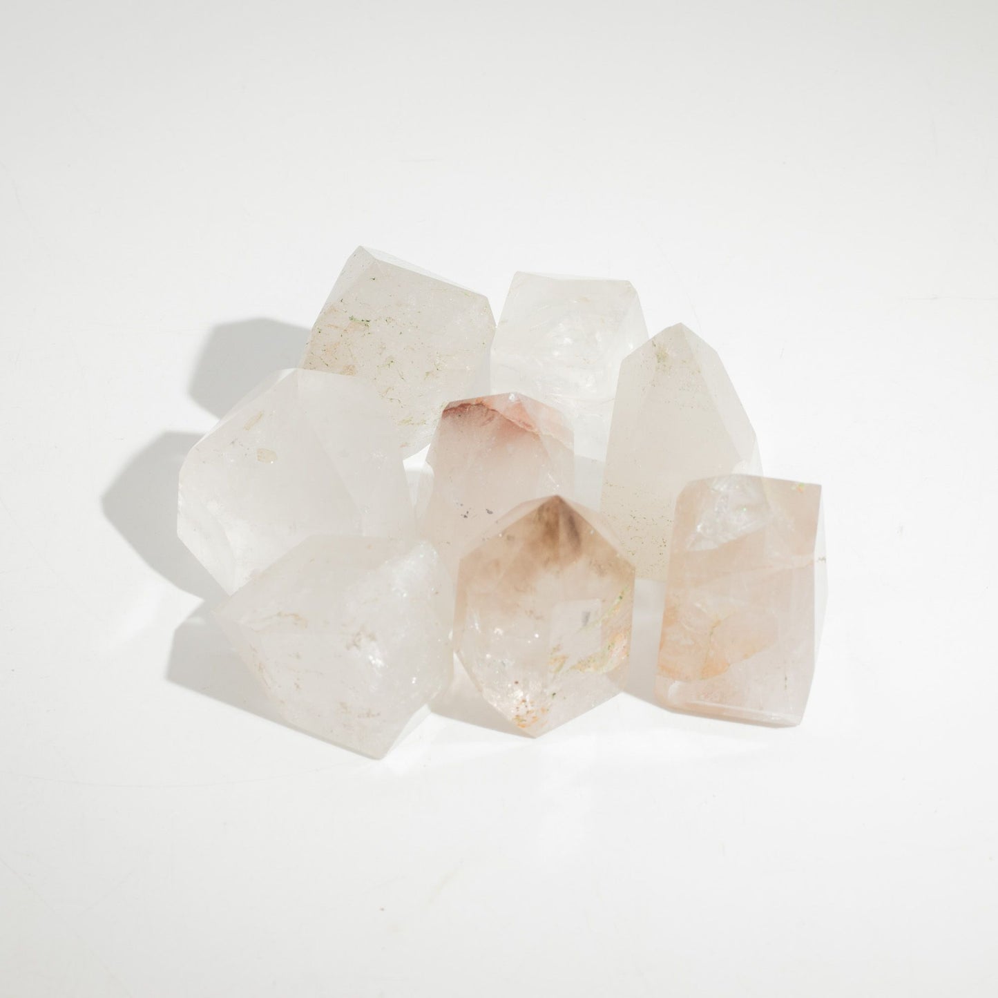 Drágakő csúcsok kb. 6 cm (0,5 kg) – hegyikristály (kb. 8 db)