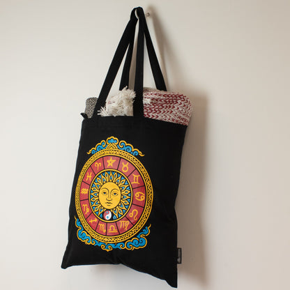 Iconic Classic vászontáska – zodiákus nap – fekete, 6 oz (40 × 36 cm)