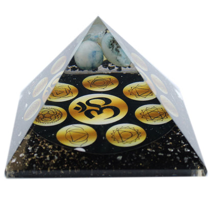 Orgonit piramis – Éjféli Om Csakra – 90 mm