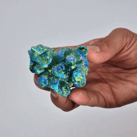 Közepes módosított kvarc – Zöld (kb. 100–150 g, 7–10 cm)