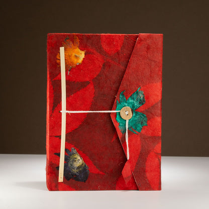 Lokta Merész Virágos Jegyzettömb – Nagy (21 × 15 cm) – 45 Lap – Könyvjelzővel – Rubin