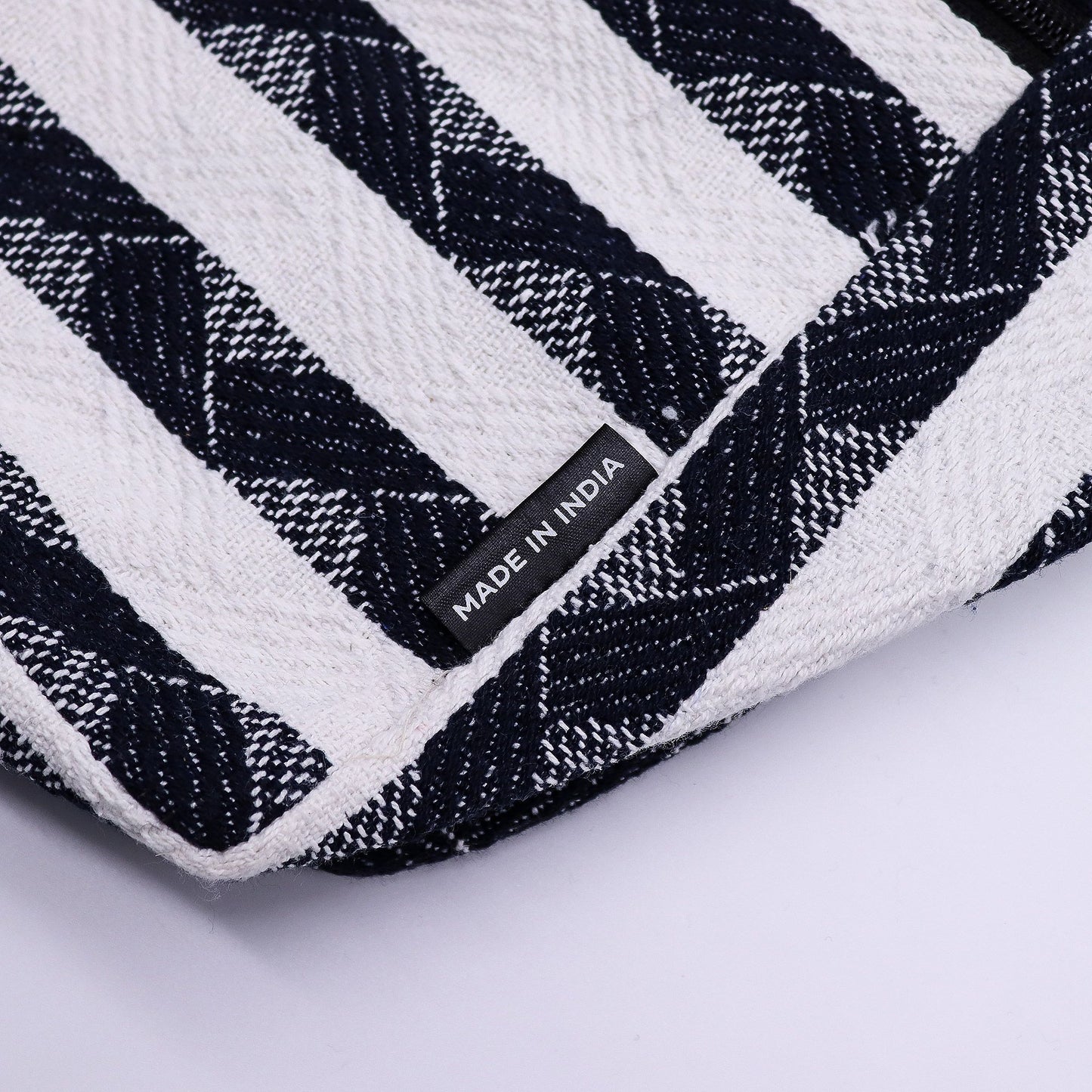 Jacquard válltáska – Atlas Nomad