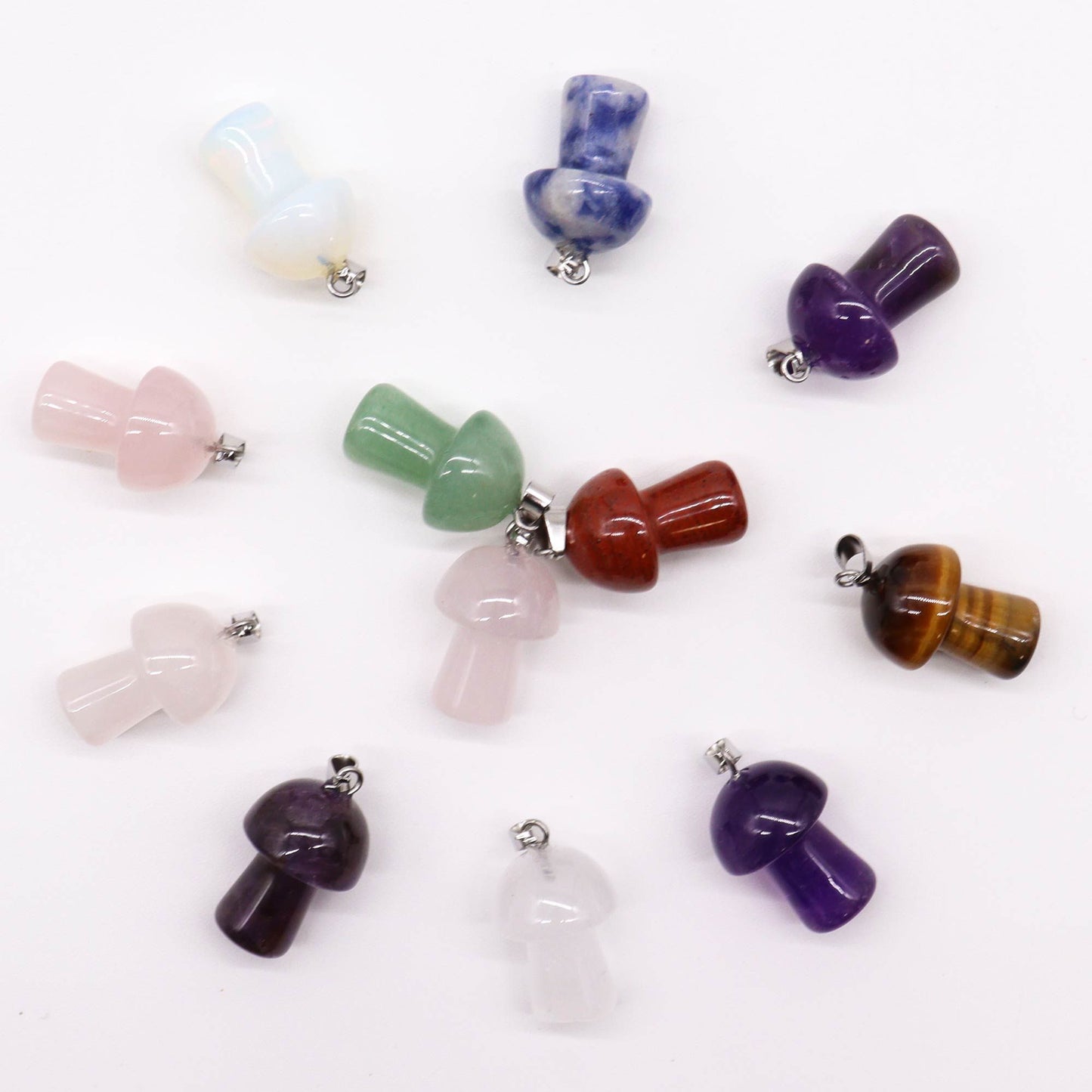 Drágakő gomba medálok – 12 vegyes, 20 × 15 mm