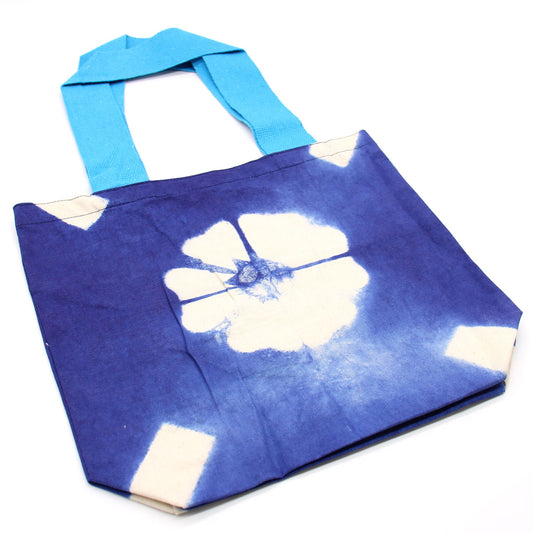 Natúr Festett Pamutvászon táska (8 oz) – 38 × 42 × 12 cm – Kék Virág