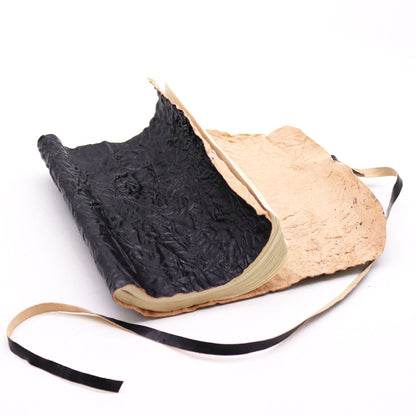 Feltekercselhető Bőr Utazófüzet – 96 oldal – Fekete 21 × 15 cm