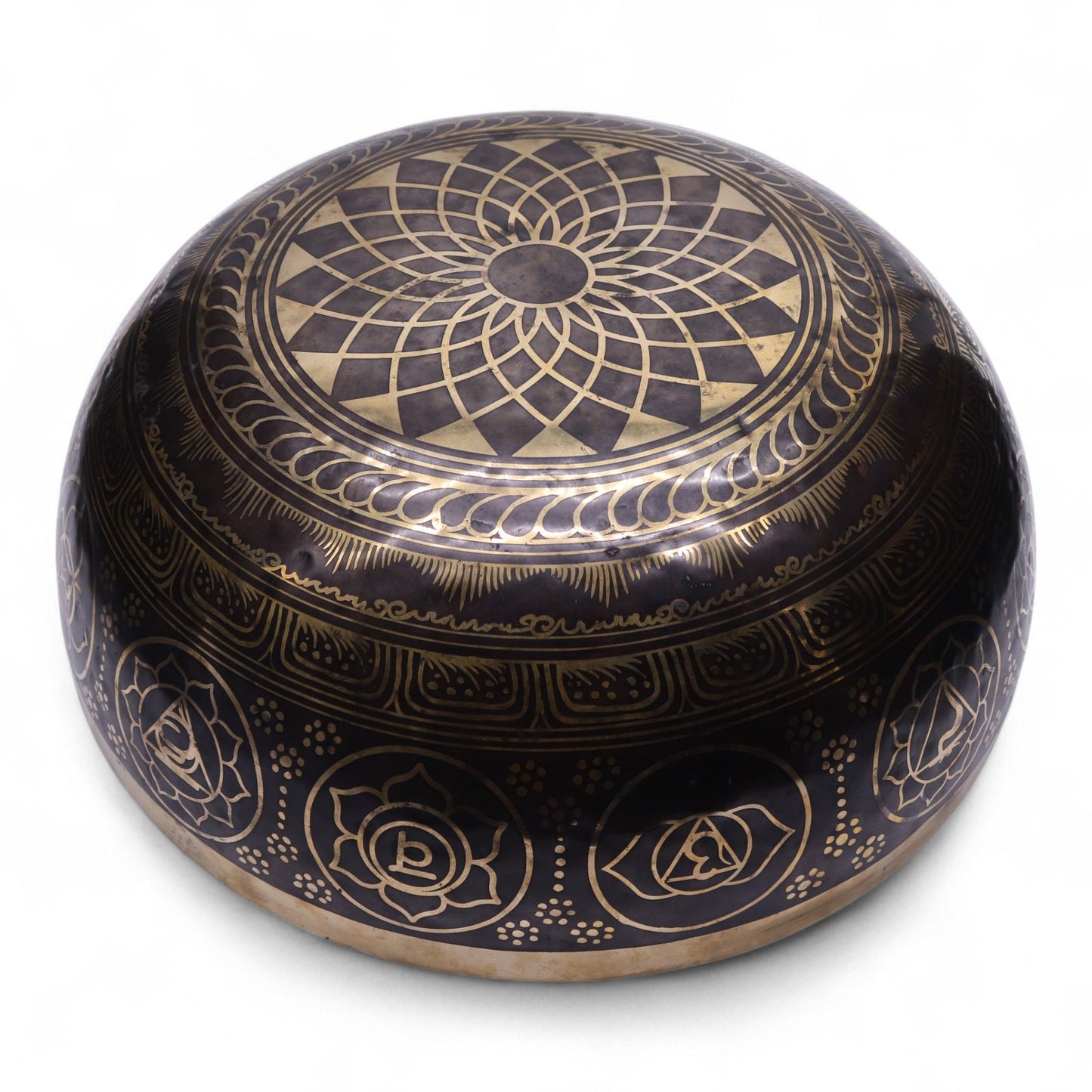 Hatalmas gravírozott vibrációs állótál – 50 × 20 cm – 10,7 kg