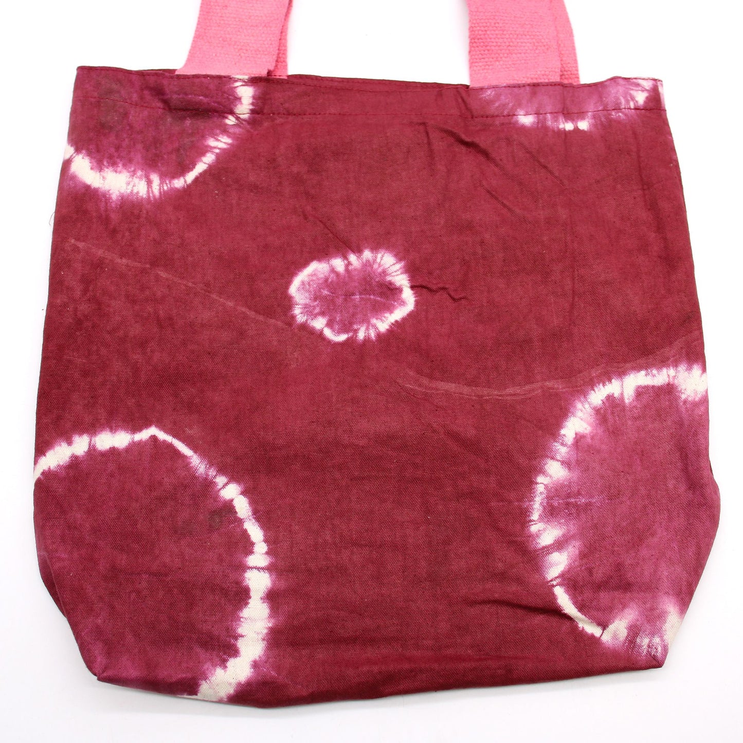 Natúr batikos pamuttáska (8 oz) – 38 × 42 × 12 cm – Bordó karikák – Rózsaszín fogantyú