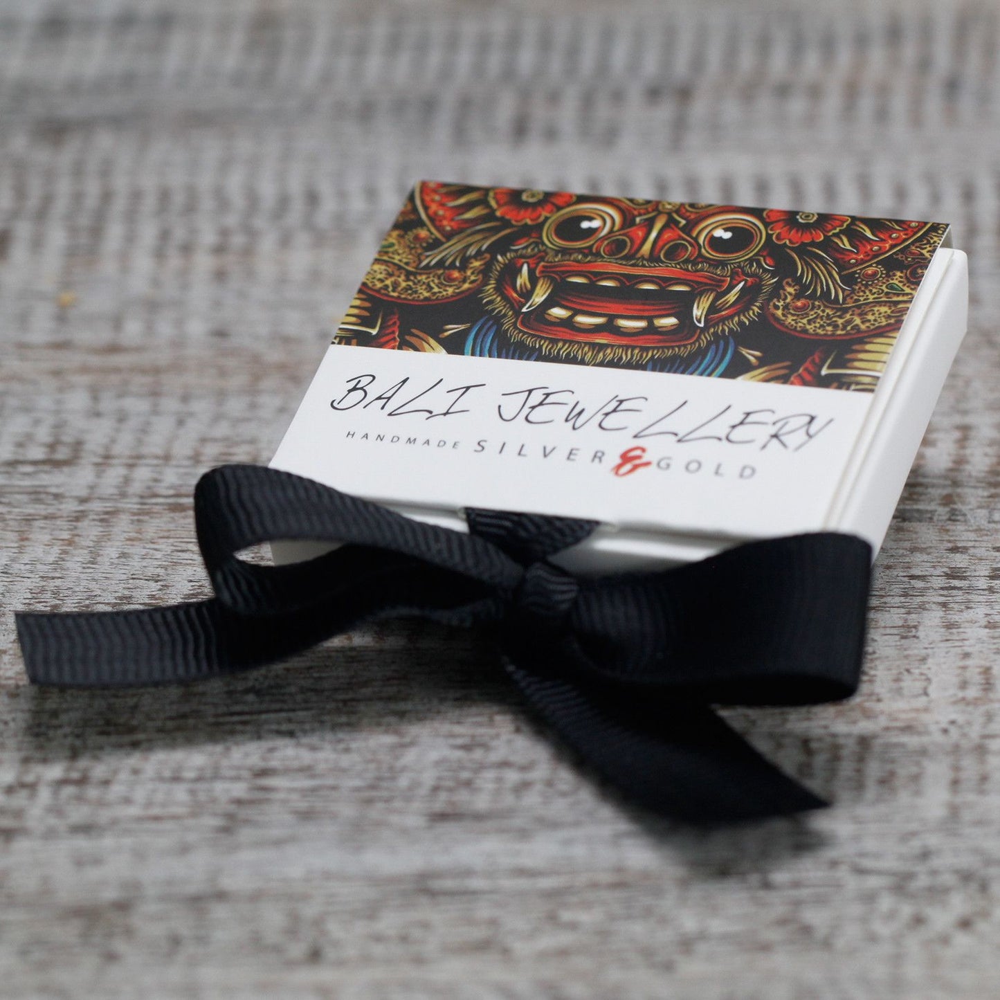 Ezüst és Arany Fülbevalók – Hamsa
