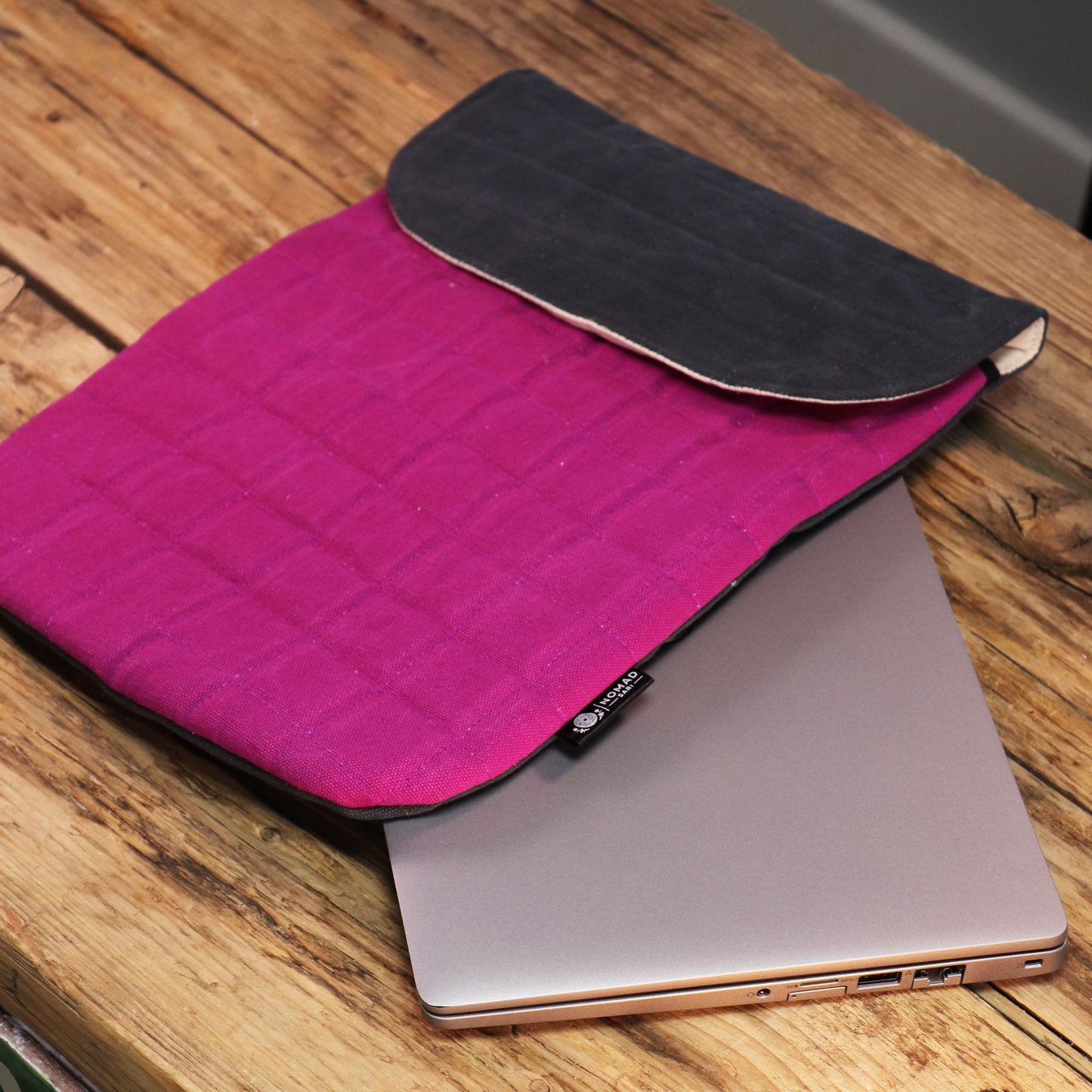 Párnázott laptoptok – rózsaszín – 14 oz kőmosott