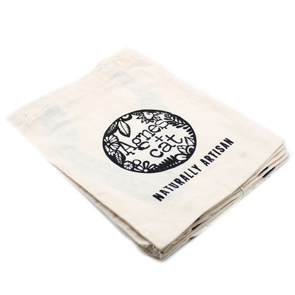 Agnes and Cat pamuttáska 6 oz – 35 × 30 cm – Naturally Artisan