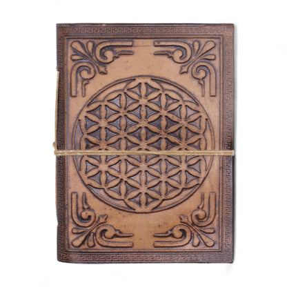 Bőrkötésű ezoterikus napló – vegyes, 15 × 11,5 cm