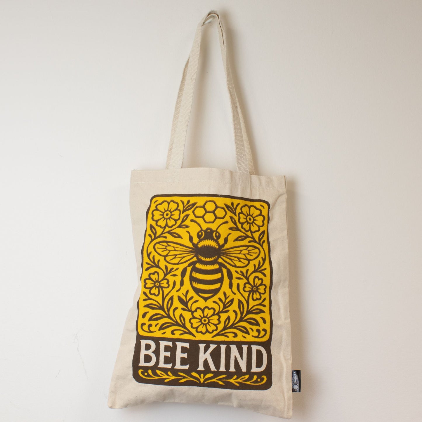 Toni táska – Bee kind (42 × 30 cm) – 10 oz