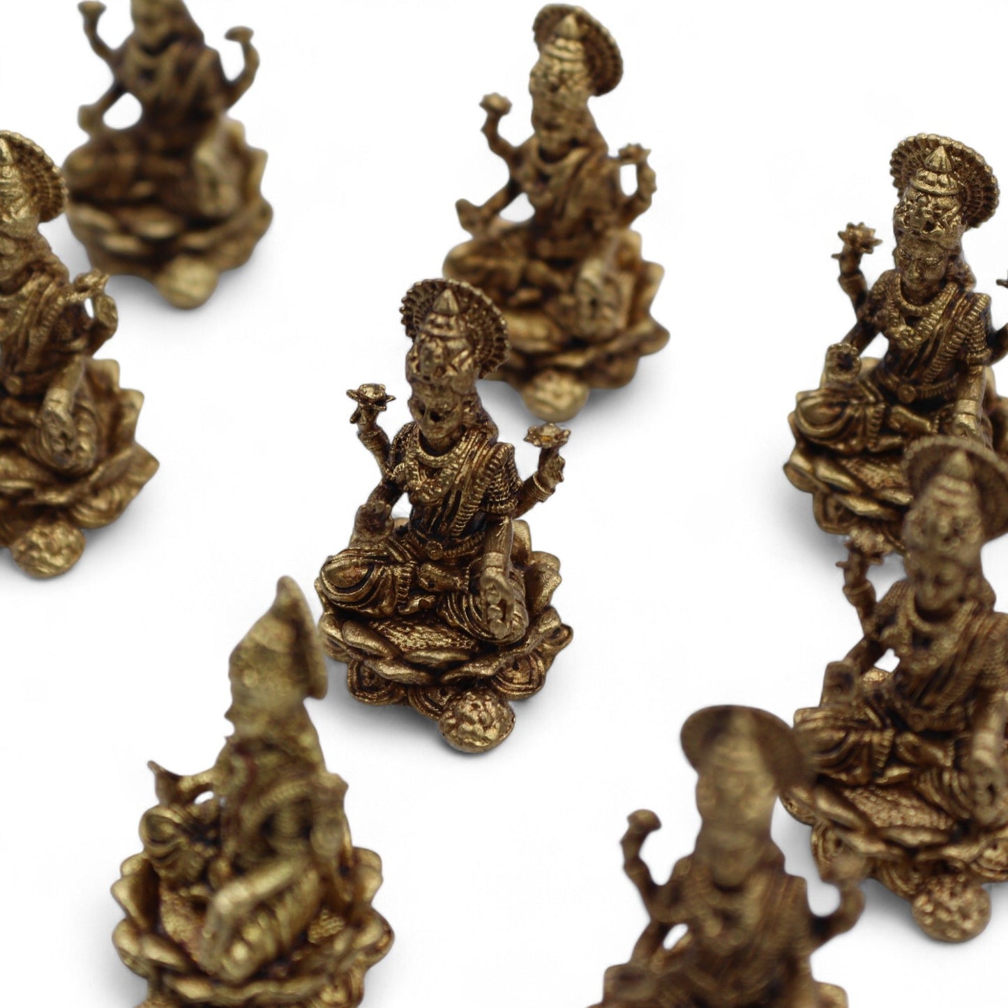 Réz miniatűr istenek – Laxmi (11 g) – 30 mm