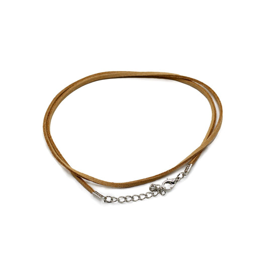 Művelúr ékszerzsinór – bézs A120, 2,5 mm × 55 cm