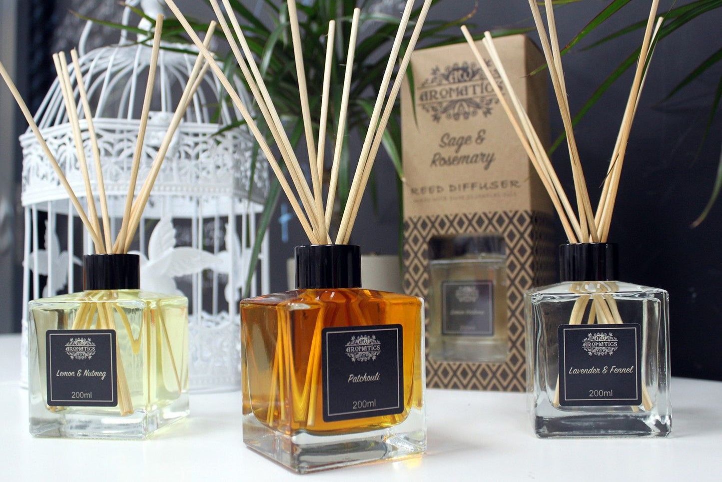 200 ml Ylang-ylang és mandarin illóolaj diffúzor pálcikákkal
