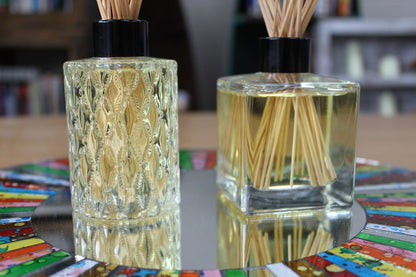 Kerek illóolaj-diffúzor üveg – 150 ml