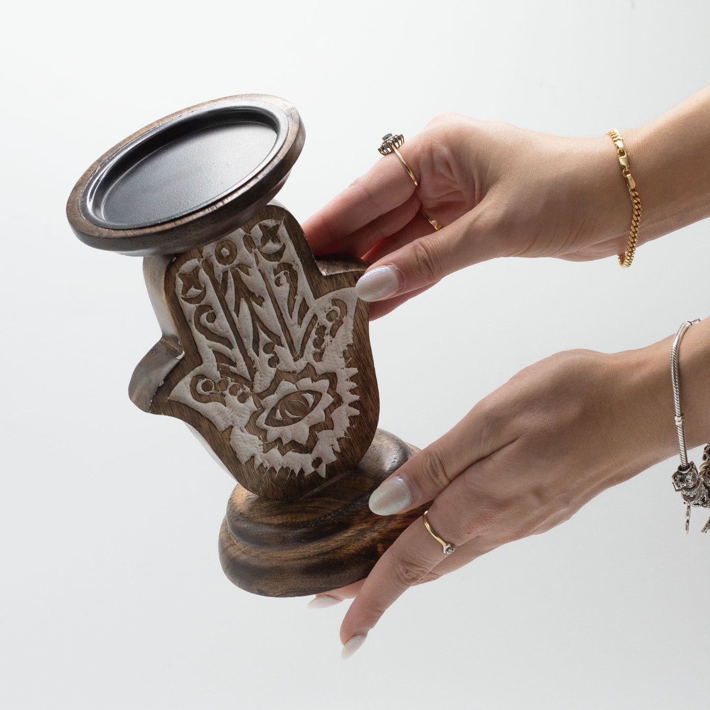 Mangófa gyertyatartó – Hamsa – Kicsi 18 × 11 cm