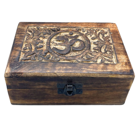 Közepes méretű fa emlékdoboz 15 × 10 × 6 cm – Om