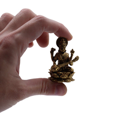 Sárgaréz figura – Saraswati, 52 g – 49 mm
